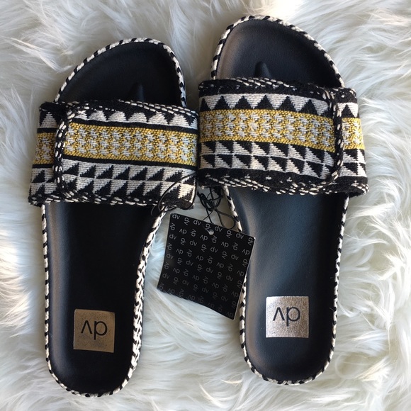 NWOT Black and white slide sandals - Picture 2 of 3